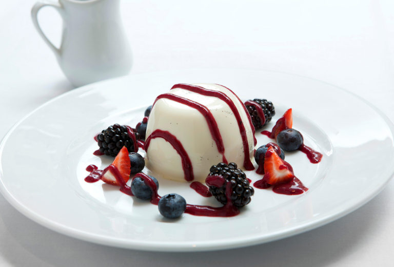 panna cotta with berries
